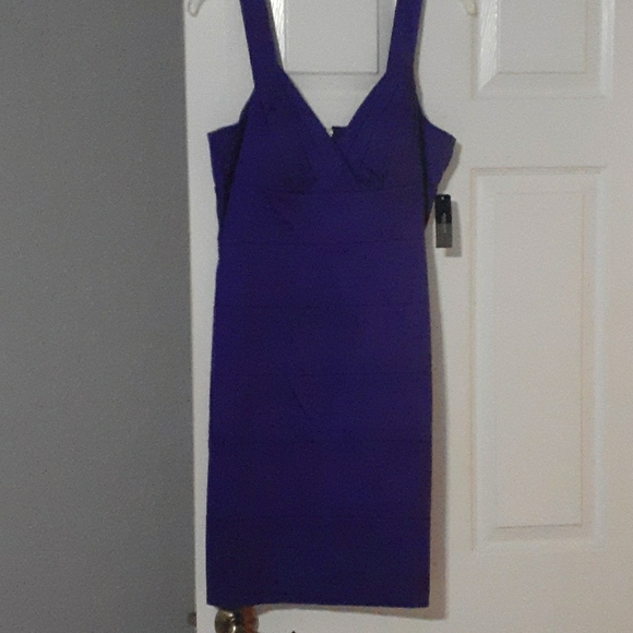 Dress - Picture 1 of 2